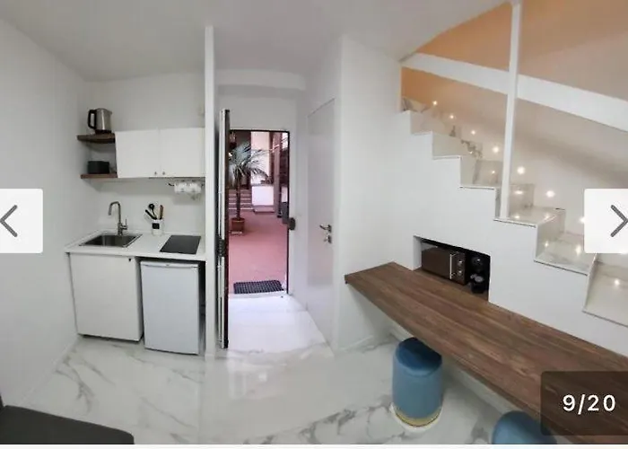 Apartment Loft Flower Colosseum